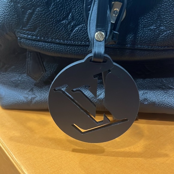 Louis Vuitton Backpack Montsouris - Picture 12 of 13